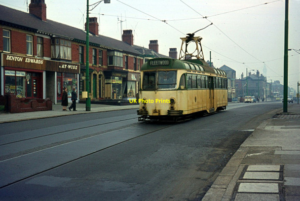 Photo 6"x4" Railcoach on Dickson Road, Blackpool Blackpool\/SD3136 c1963