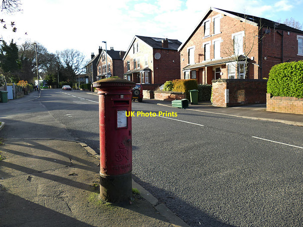 Photo 6"x4" George VI postbox on Vesper Road Horsforth c2020