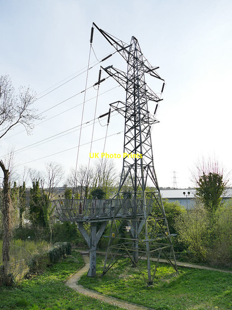 Photo 6"x4" Pylon below Commercial Road, Kirkstall Kirkstall c2020