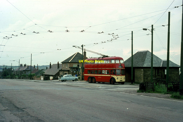 Photo 6"x4" Outlane trolleybus terminus, Huddersfield, 1966 Slack\/SE0817 c1966