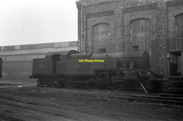 Photo 6"x4" Ex LMS 2-6-4 tank 42359, Horwich Works \u00e2\u0080\u0093 1963 Horwich c1963