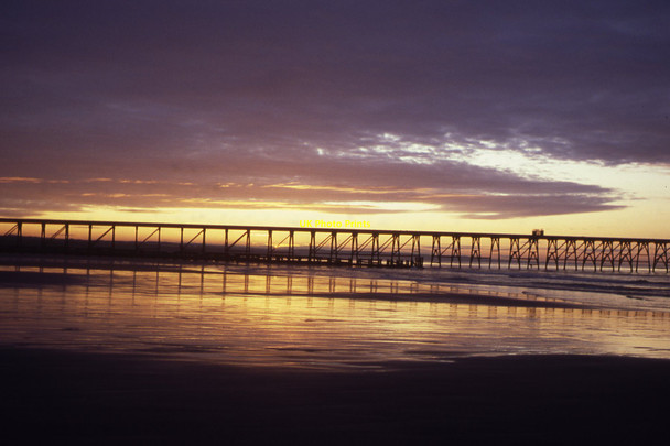 Photo 6"x4" On Hartlepool, North Sands - Steetley Pier at sunset (1994) West View\/NZ4835 c1994