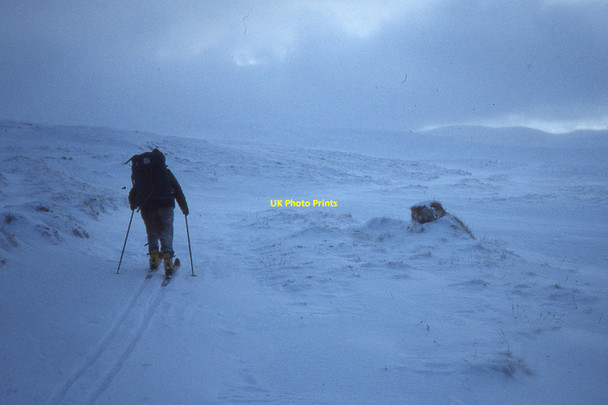 Photo 6"x4" On ski above Glen Muick 1979 Black Hill\/NO3182 c1979