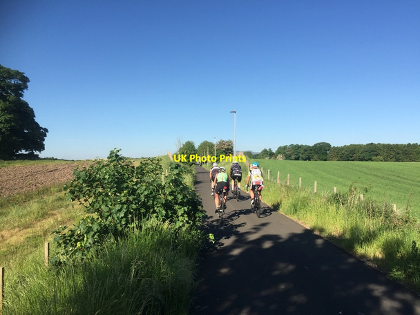 Photo 6"x4" Shawfair to Loanhead cycle path Drum\/NT3068 c2020