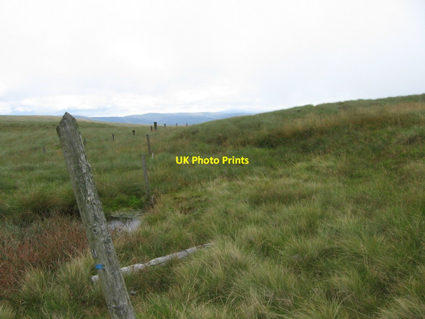Photo 6"x4" Old fence on Keoch Rig Hog Hill\/NS6100 c2006