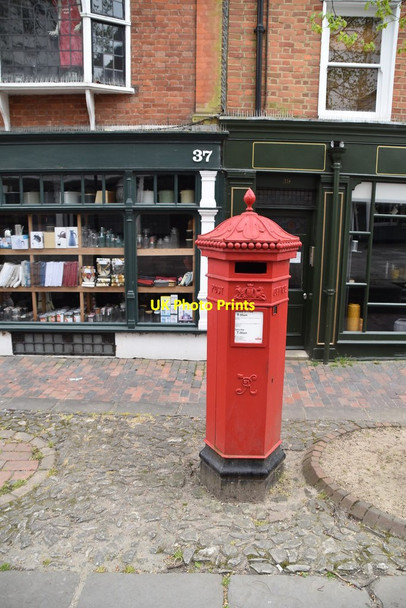Photo 6"x4" Replica postbox, The Pantiles Royal Tunbridge Wells c2020