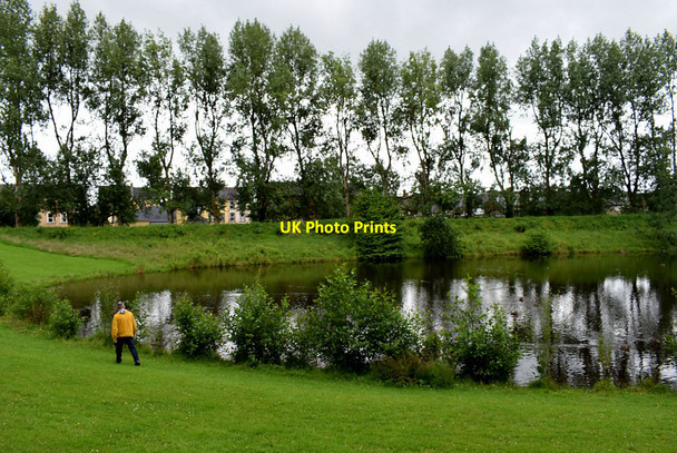 Photo 6"x4" Collecting rubbish, Omagh Boating Pond Omagh c2020