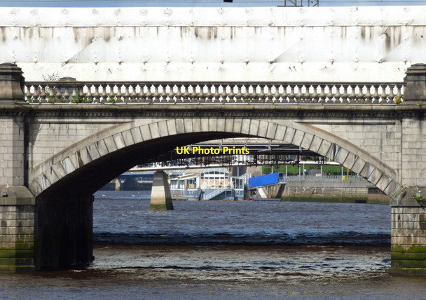 Photo 6"x4" The former Renfrew Ferry Glasgow c2020