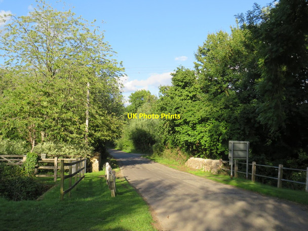 Photo 6"x4" Minor road at Cerney Wick Lock Cerney Wick c2020
