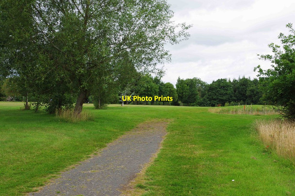 Photo 6"x4" Public footpath in Cleobury Mortimer Golf Course, Shrops Cleobury Mortimer c2020