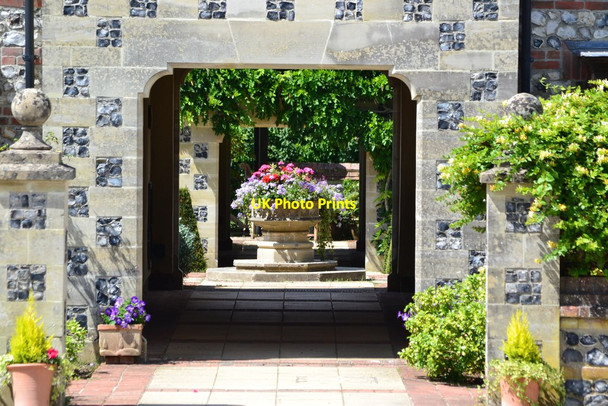 Photo 6"x4" View through archway at Earls Manor Court Winterbourne Dauntsey c2020