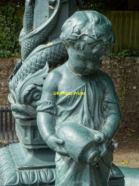 Photo 6"x4" Cherub on a drinking fountain St Arvans c2020 P1