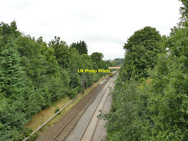 Photo 6"x4" Railway north of Cardinal Road bridge Morley\/SE2627 c2020