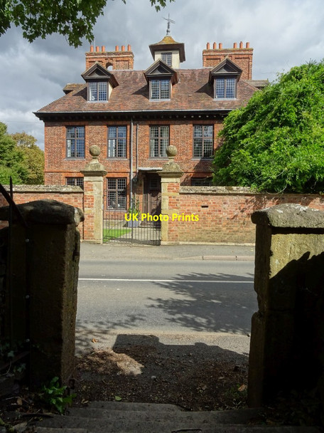 Photo 6"x4" South Littleton Manor Middle Littleton c2020 P1