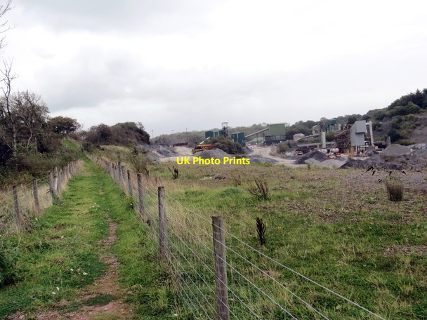 Photo 6"x4" Llwybr ger Cwar Torcoed \/ Path near Torcoed Quarry Cwmisfael c2020