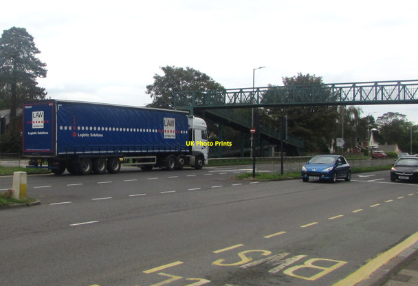 Photo 6"x4" Law Distribution articulated lorry, Malpas Road, Newport Croes-y-mwyalch c2020