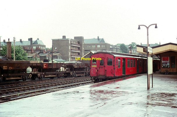 Photo 6"x4" London Transport East London Line train at New Cross Gate Station \u00e2\u0080\u0093 1970 Deptford\/TQ3677 c1970