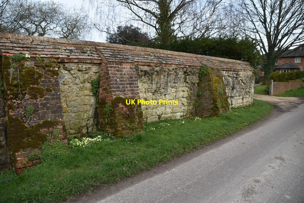 Photo 6"x4" Wall to The Manor House Hawkley\/SU7429 c2019