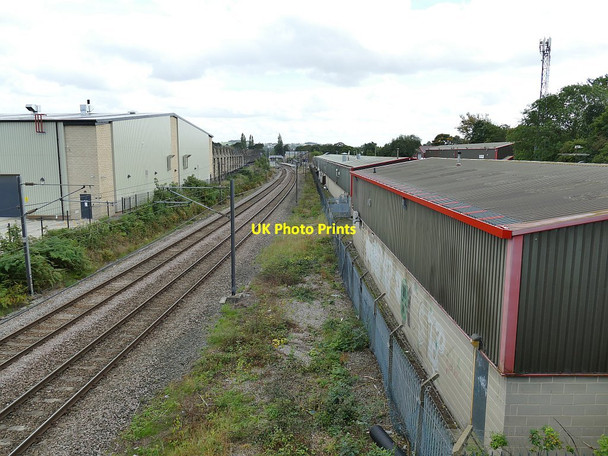 Photo 6"x4" Railway south from Ings Crescent footbridge Guiseley c2020