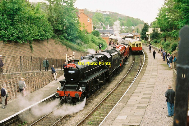 Photo 6"x4" Double-headed departure from Llangollen Station Llangollen c2009