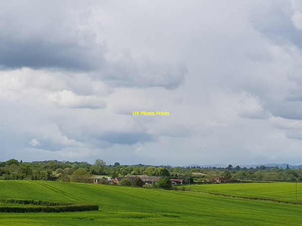 Photo 6"x4" Lower Cowsden Farm from near Cowsden Farm Naunton Beauchamp c2021