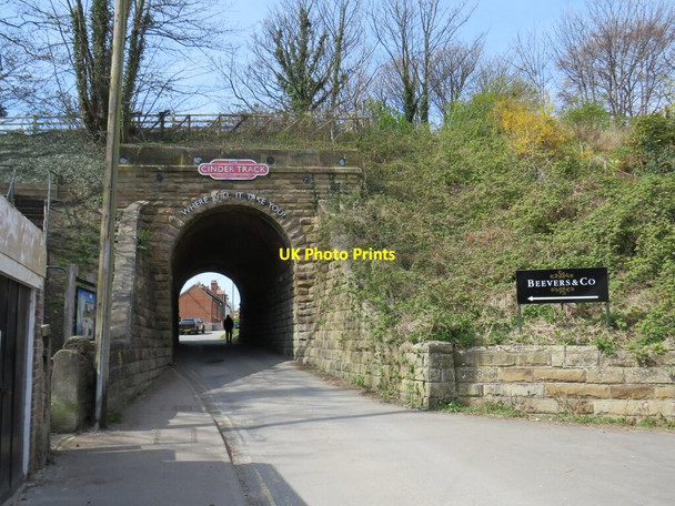 Photo 6"x4" Cinder Track, Whitby Whitby\/NZ8910 c2021
