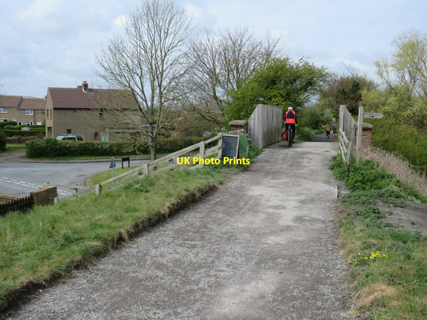 Photo 6"x4" Cinder Track, Stainsacre Whitby\/NZ8910 c2021