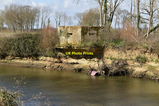 Photo 6"x4" Pillbox by River Medway Beltring c2021 P1