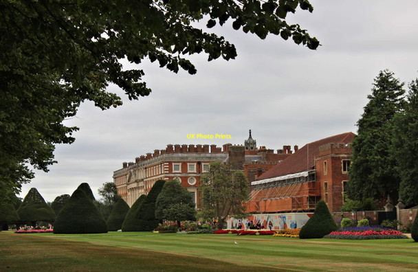 Photo 6"x4" Hampton Court Palace - the east fa\u00c3\u00a7ade from the NE Surbiton c2015