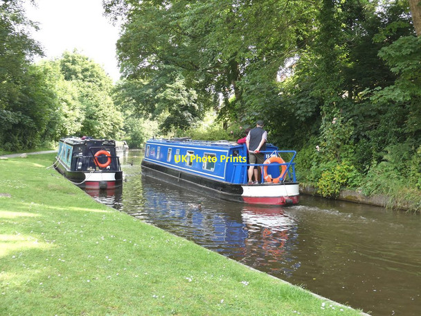 Photo 6"x4" Narrowboats on the Llangollen Canal Chirk\/Y Waun c2021