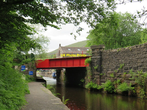 Photo 6"x4" Huddersfield Narrow Canal, Marsden Marsden\/SE0411 c2021 P2