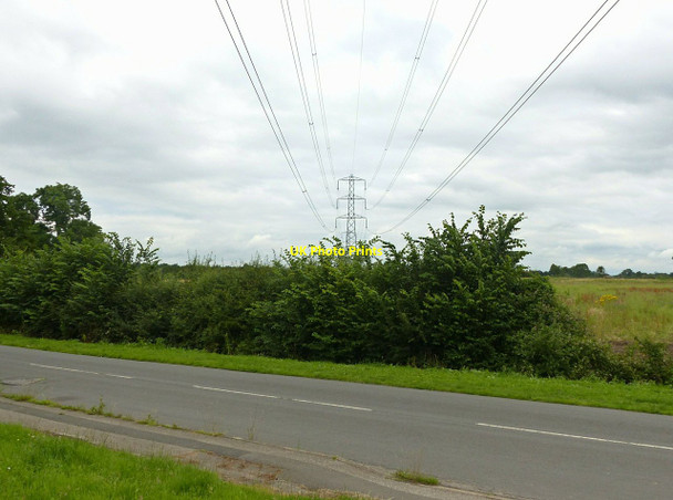 Photo 6"x4" Pylons from the Caythorpe Road Caythorpe\/SK6845 c2021