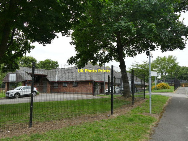 Photo 6"x4" The Pennington Centre Leeds\/SE3034 c2021