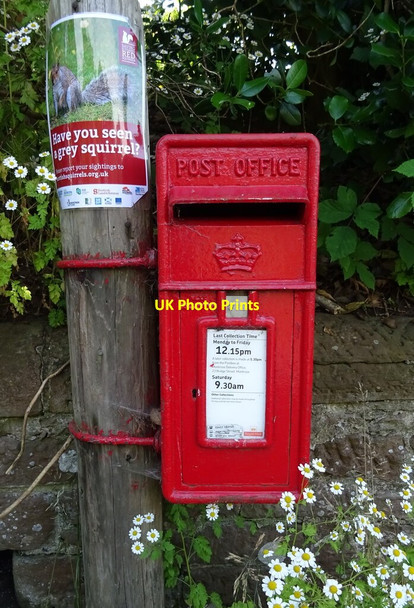 Photo 6"x4" Elizabethan postbox, Barnhead Barnhead c2021