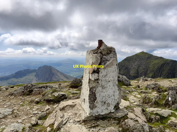 Photo 6"x4" Garnedd Ugain Trig Point Gwastadnant c2021