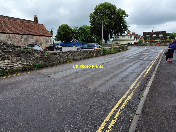 Photo 6"x4" Sherston Hotel Boundary Wall Wells c2021