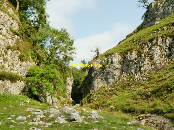 Photo 6"x4" The entrance to Trollers Gill Skyreholme c2021