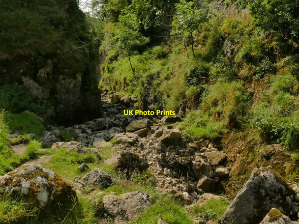 Photo 6"x4" In the depths of Trollers Gill Skyreholme c2021