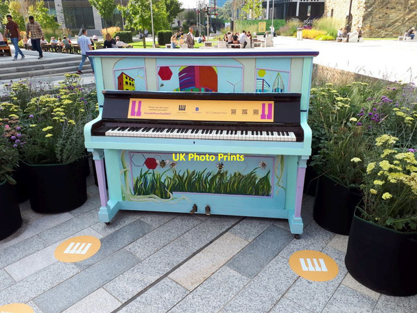 Photo 6"x4" Leeds Piano Trail - Wellington Place Leeds\/SE3034 c2021