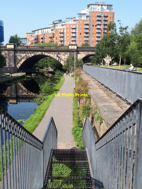 Photo 6"x4" Steps down to the canal from Whitehall Road Leeds\/SE3034 c2021