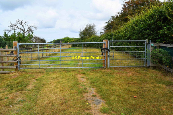 Photo 6"x4" Gates on public bridleway, Monkwood Green, Worcs Monkwood Green c2021