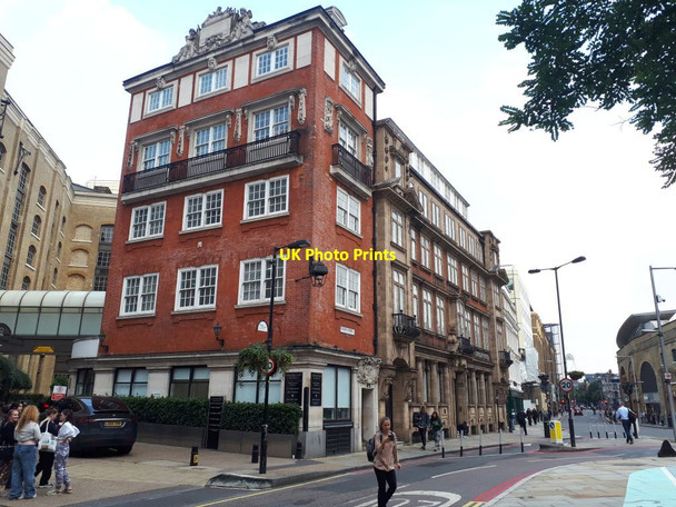Photo 6"x4" Denmark House and Emblem House, Tooley Street London c2021