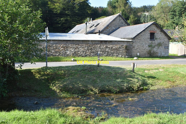 Photo 6"x4" River Bray and farm buildings at Challacombe Challacombe\/SS6940 c2021