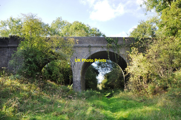 Photo 6"x4" Old GCR bridge Eydon c2021