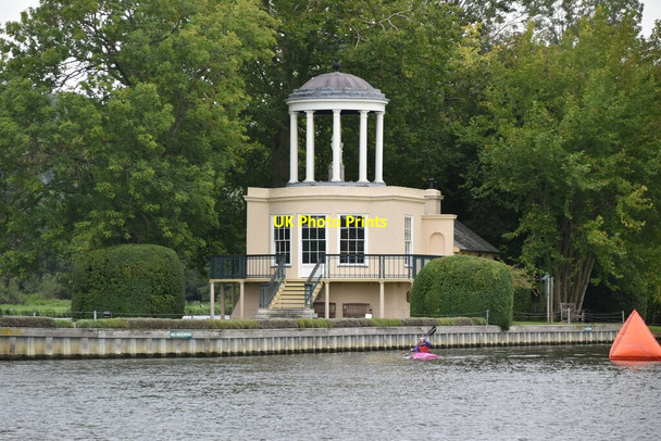 Photo 6"x4" Temple Island Henley-on-Thames c2020