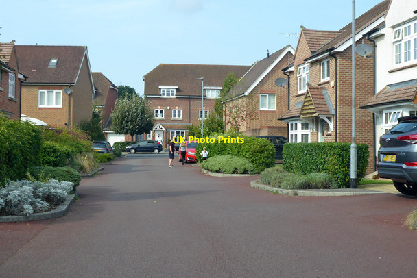 Photo 6"x4" Bunting Lane, Jennett's Park, Bracknell Bracknell c2021