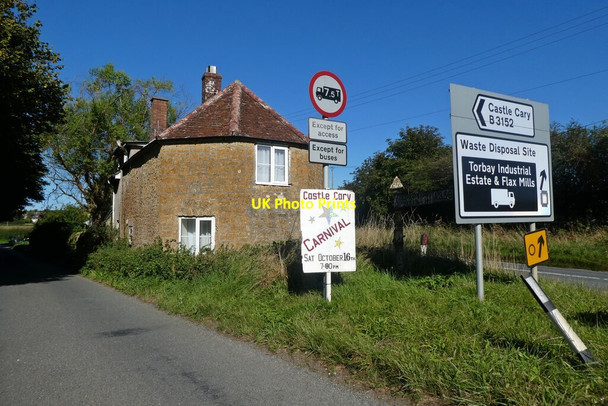 Photo 6"x4" Old Toll House, Galhampton Galhampton c2021