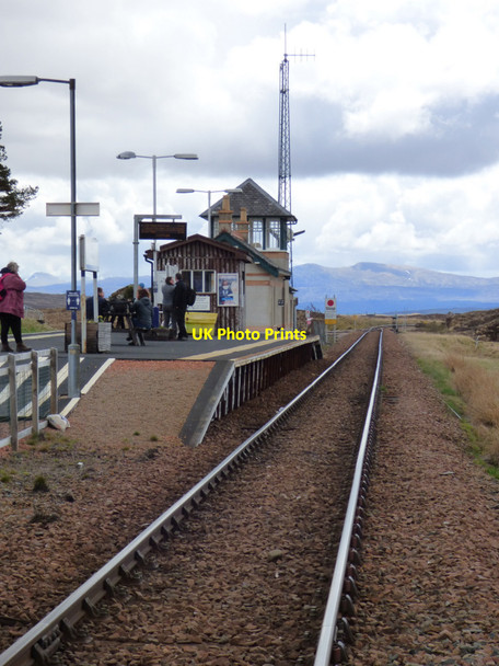 Photo 6"x4" Corrour railway station Corrour Station c2021