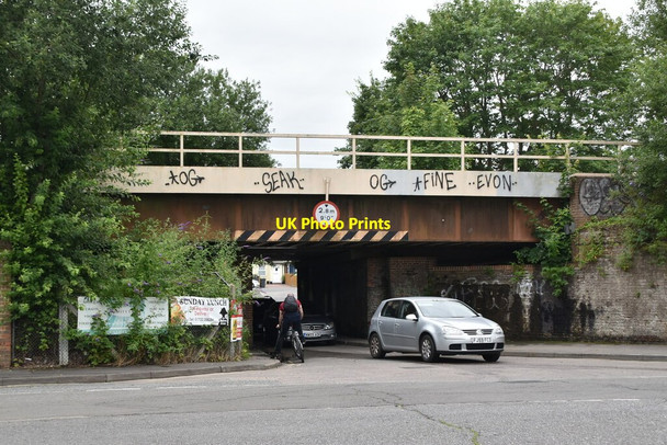 Photo 6"x4" Railway bridge, Strawberry Vale Tonbridge c2021 P1