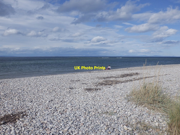 Photo 6"x4" Shingle beach, Findhorn Findhorn c2021